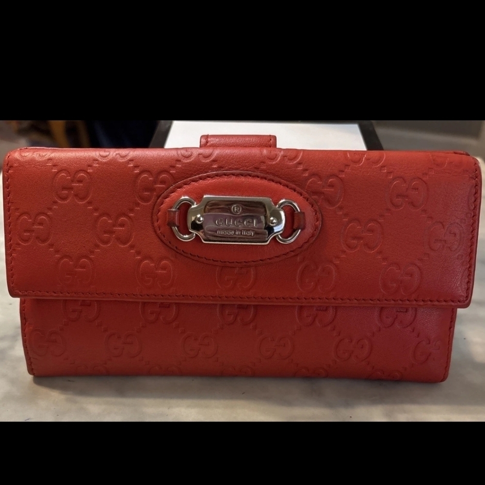 Authentic Gucci 'GG' Scarlet Embossed Leather  Cardholder Wallet